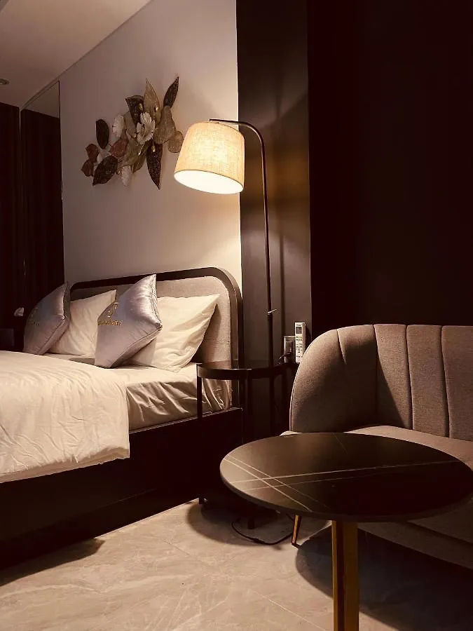 Sumo Hotels Da Nang 0*,